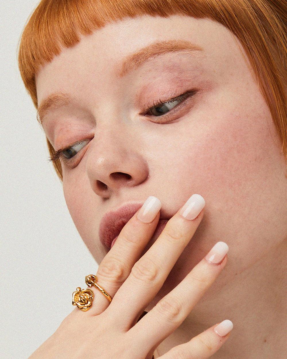 Wild Rose Twisted Ring Gold