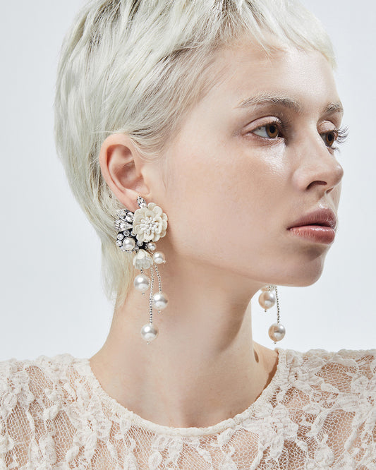 Liberty Pearl Earrings White