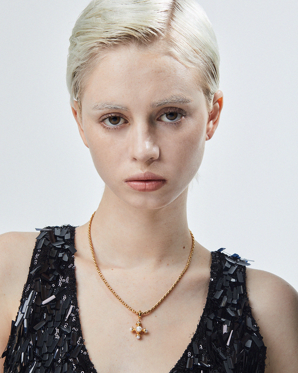 Noble Pendant Necklace