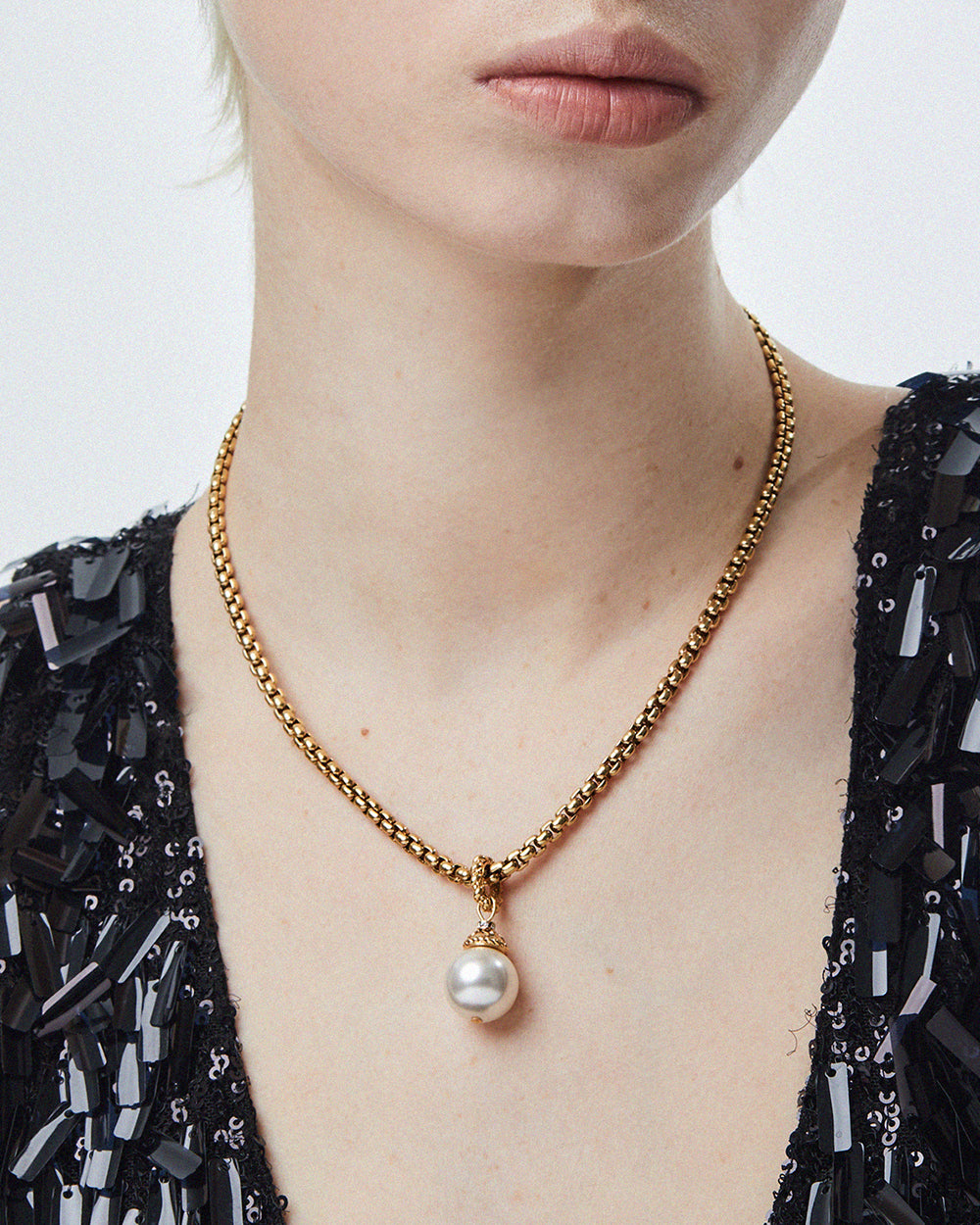 Bauble Pendant Necklace