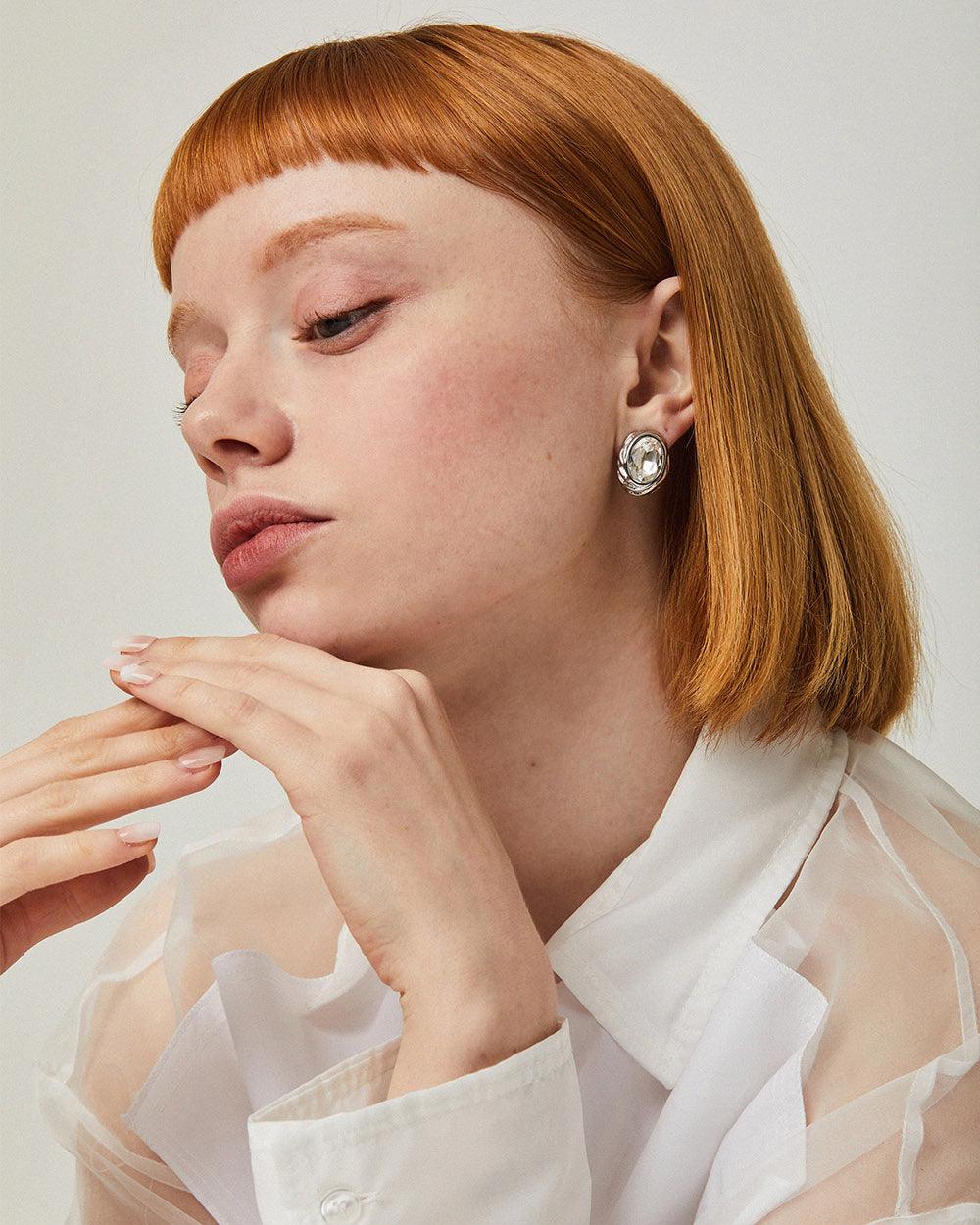 Savage Oval Stud Earrings