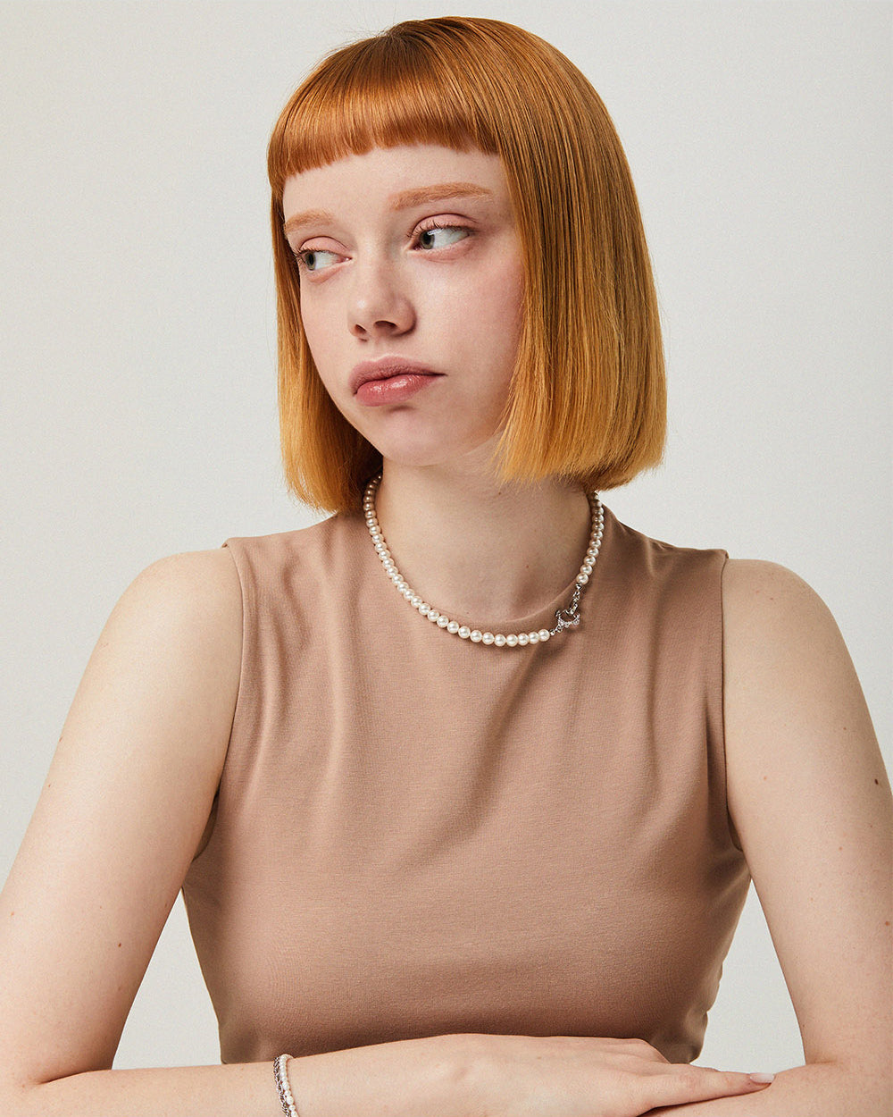 Rose Hook Pearl Necklace Silver