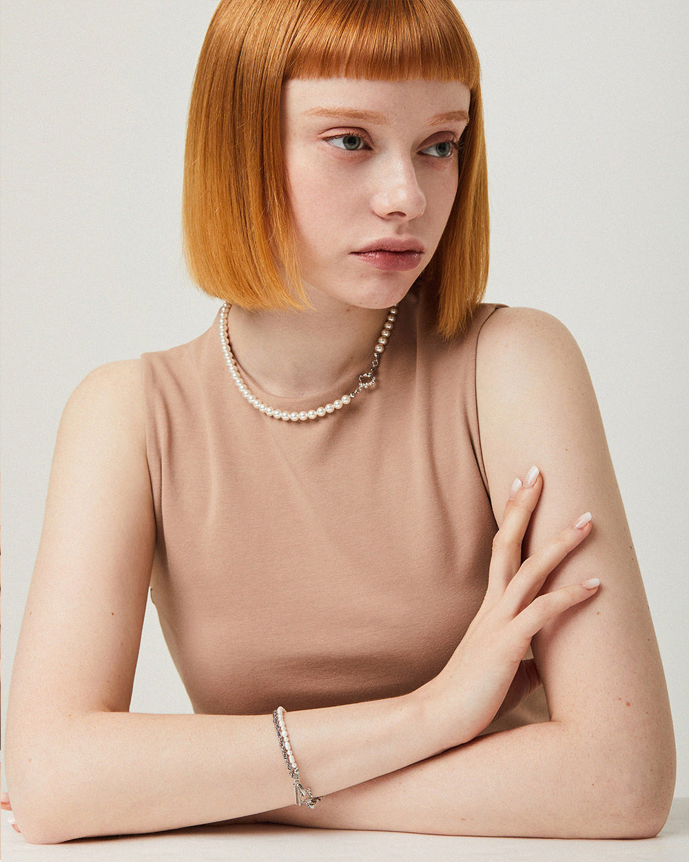 Rose Hook Pearl Bracelet Silver