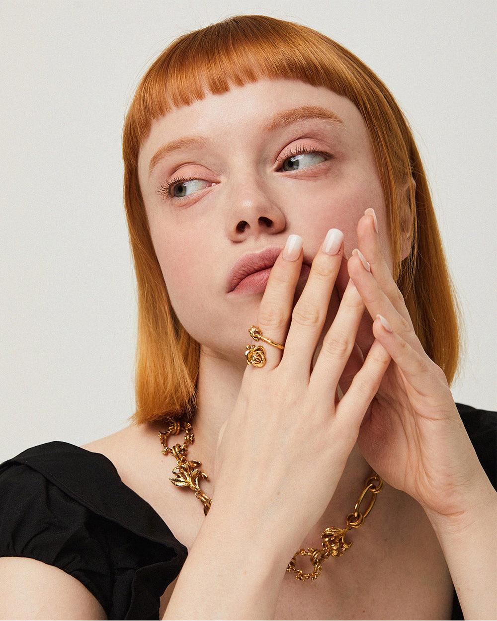 Wild Rose Twisted Ring Gold