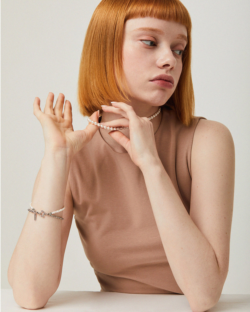 Rose Hook Pearl Bracelet Silver