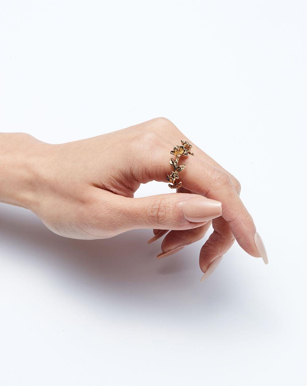 Wild Rose Wreath Ring Gold