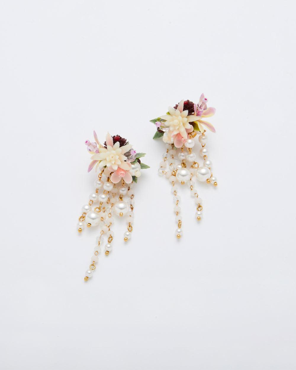 Flower Blast Small Tassel Earrings Burgundy