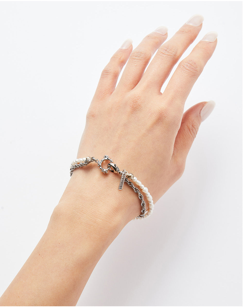 Rose Hook Pearl Bracelet Silver