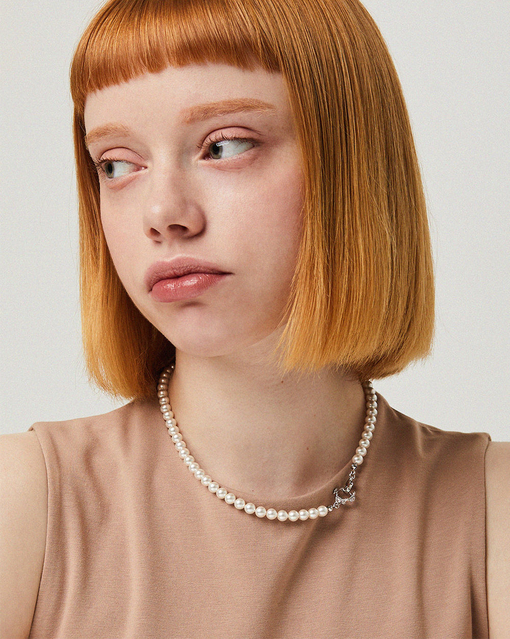 Rose Hook Pearl Necklace Silver