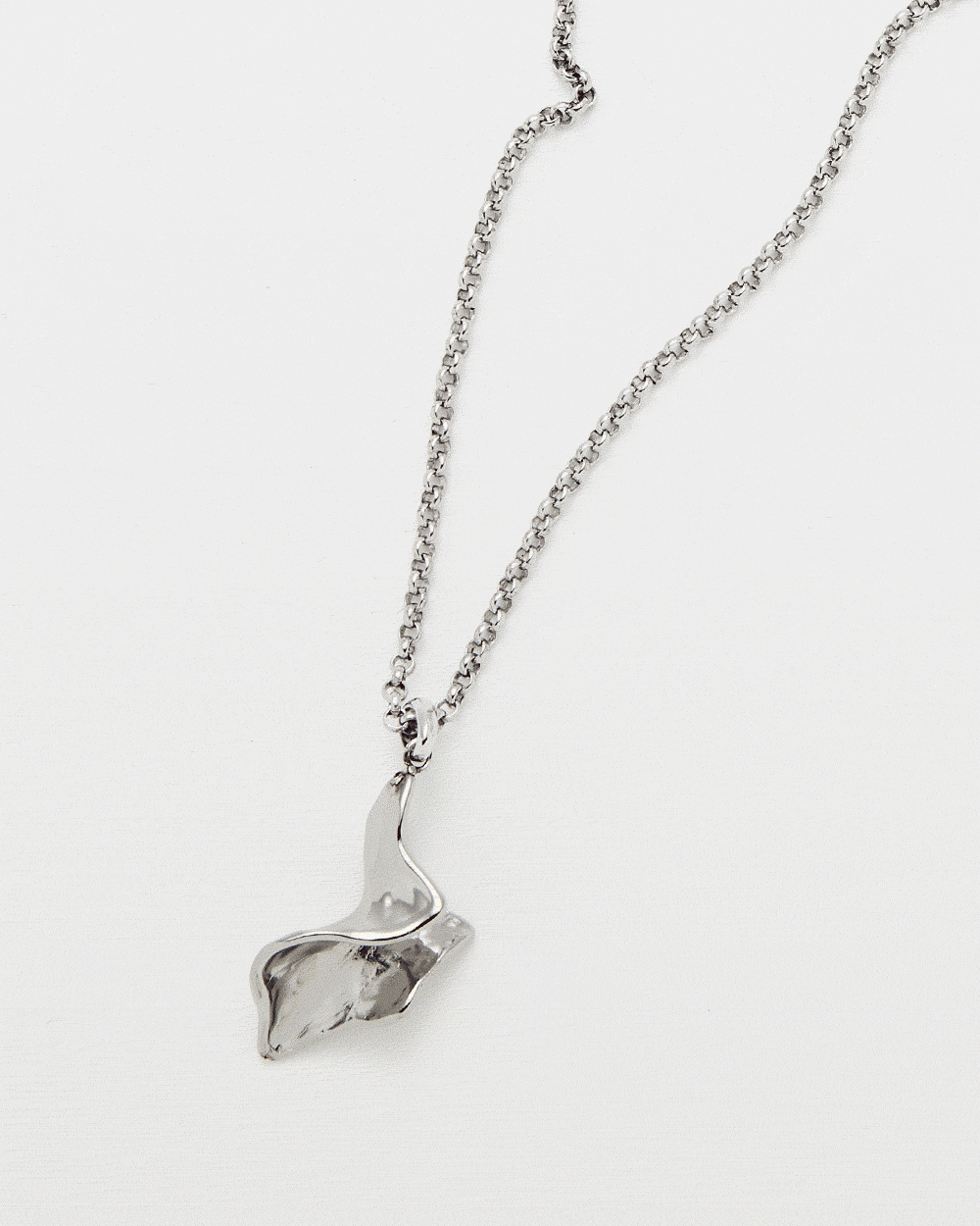 Fluid Pendant Necklace