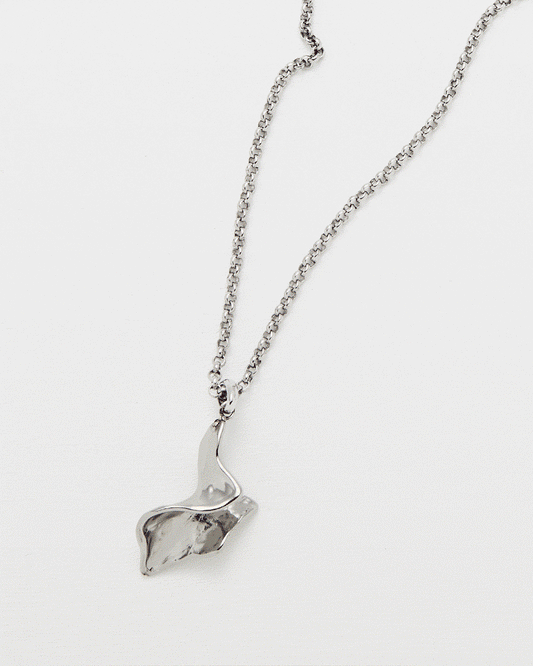 Fluid Pendant Necklace