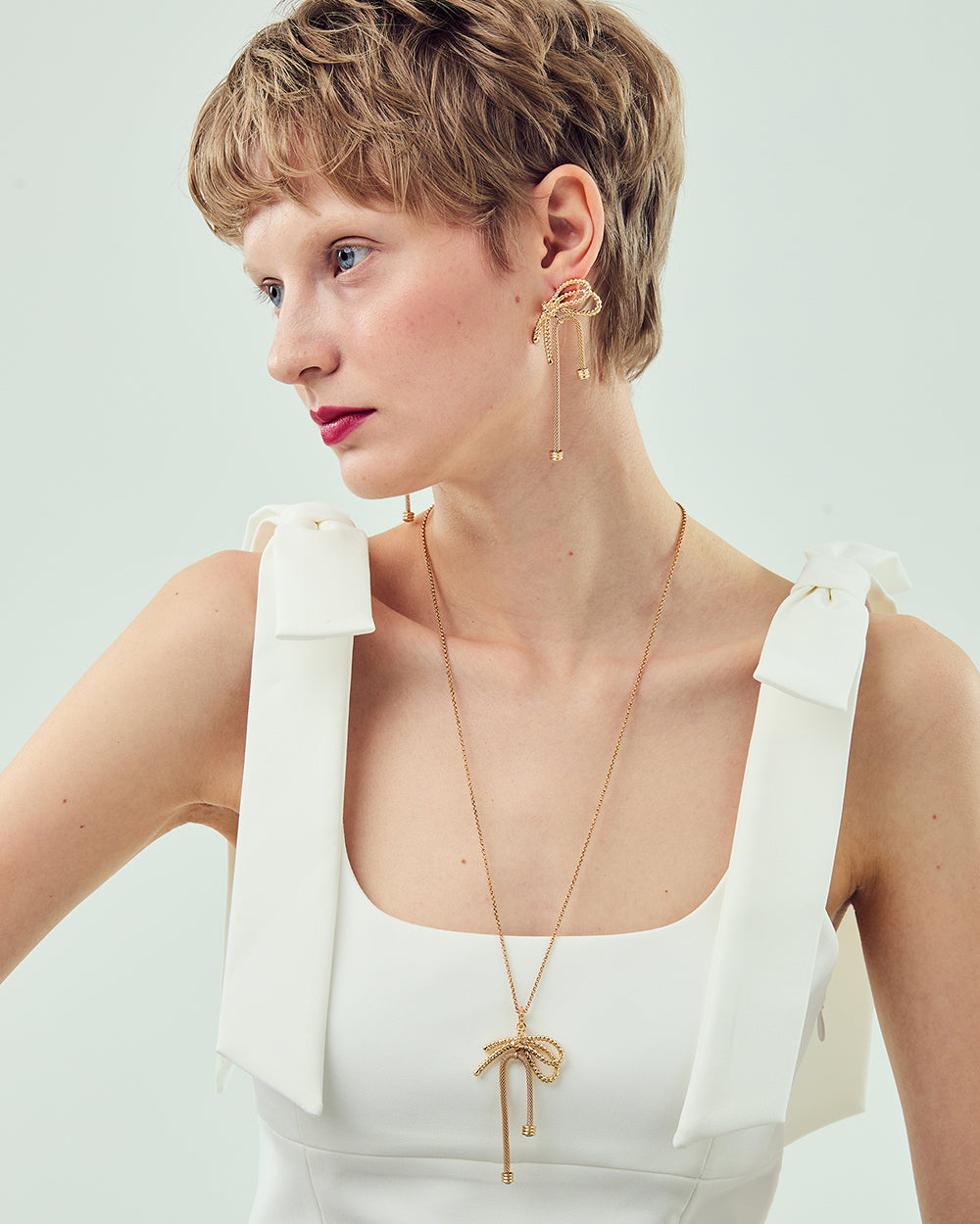 Tied Motion Long Necklace