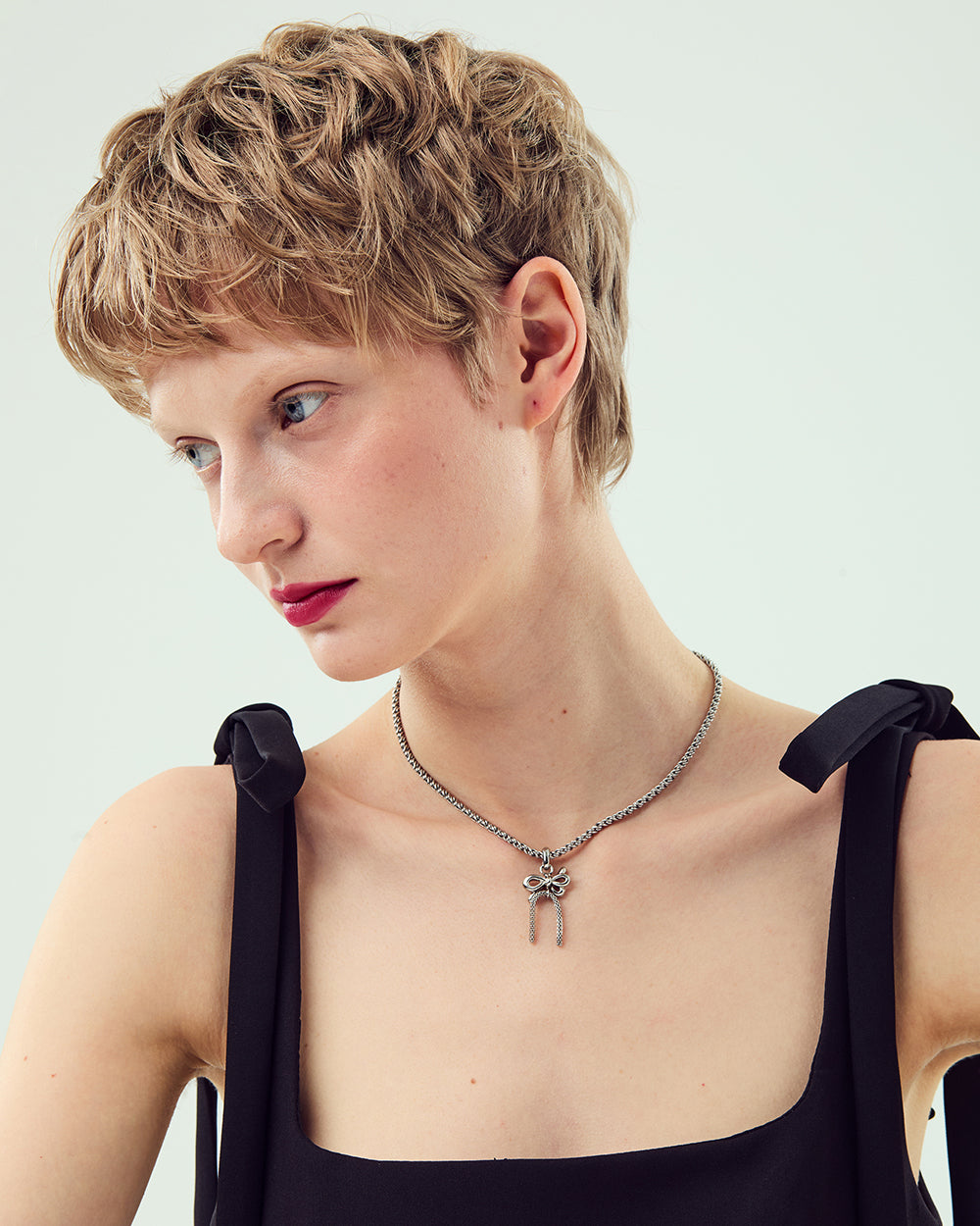 Tied Motion Choker Necklace