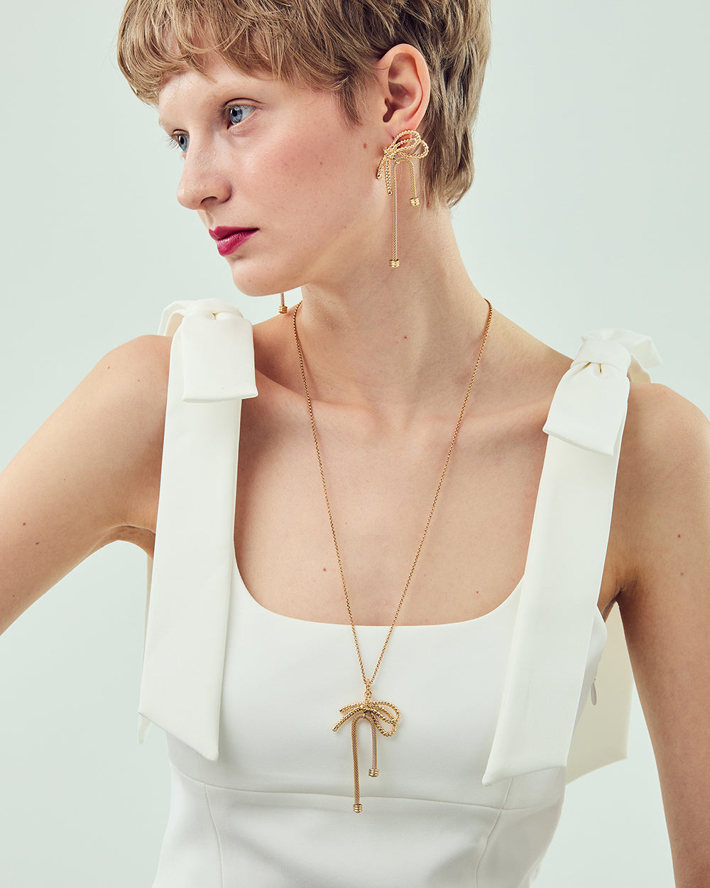 Tied Motion Long Necklace