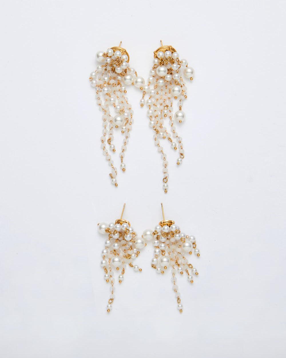 Crystal Glow Pearly Short Earrings