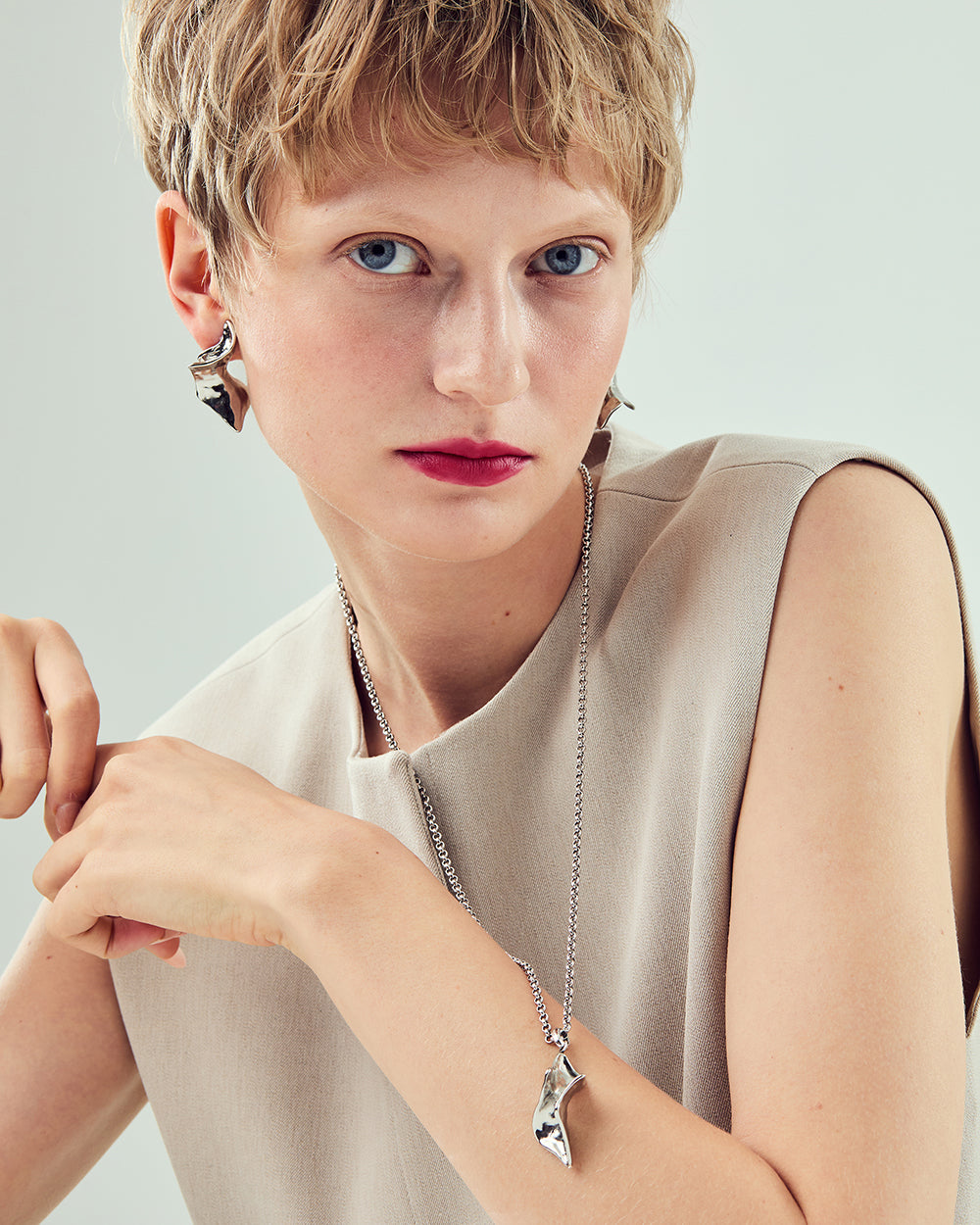 Fluid Pendant Necklace