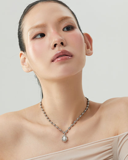 Gleam Necklace - 2 Sizes