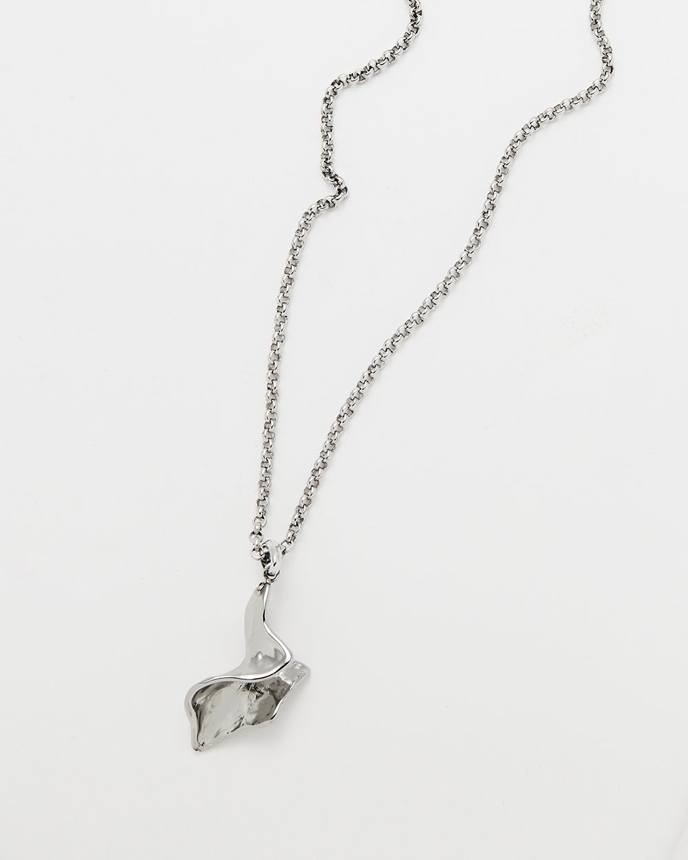 Fluid Pendant Necklace